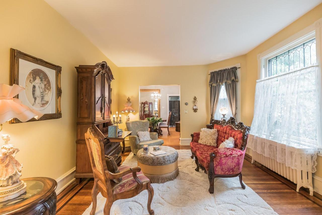 The Inn On Holly B&B Pitman Экстерьер фото