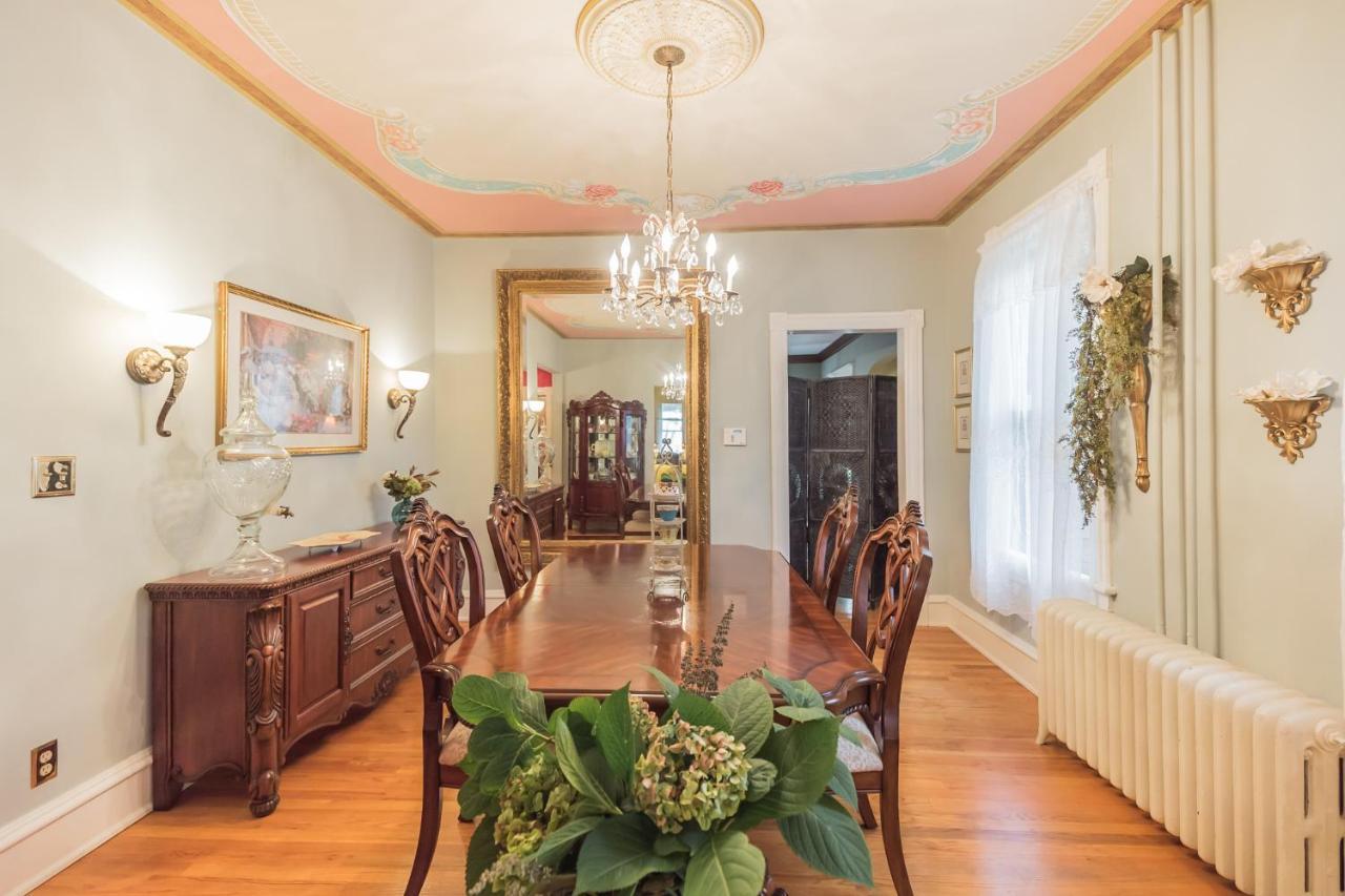 The Inn On Holly B&B Pitman Экстерьер фото